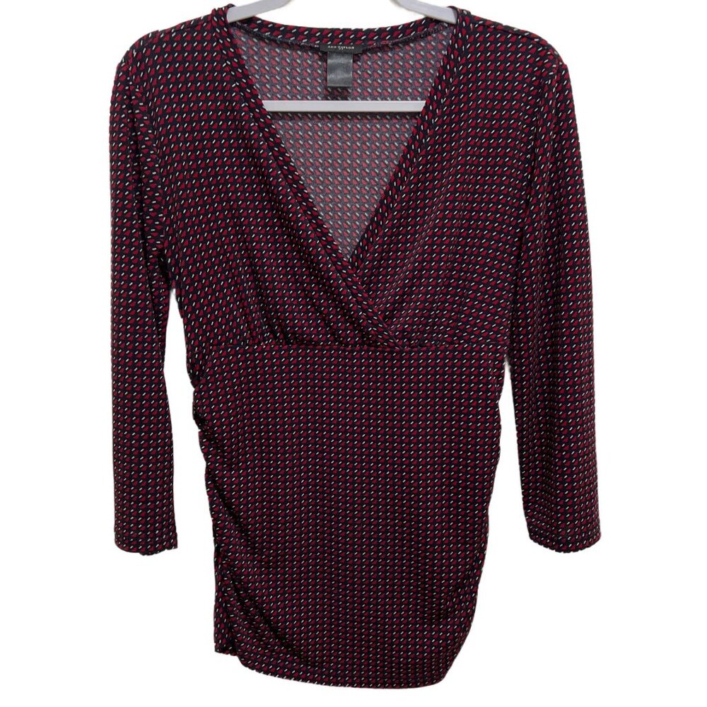0511 Ann Taylor Stretchy Empire Waist V-Neck Print Top Burgundy